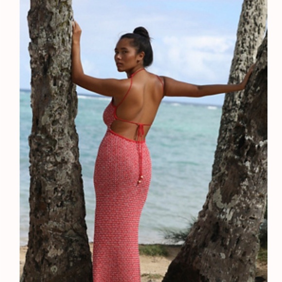 Elegant Red Halter Maxi Dress - Picture 1 of 1